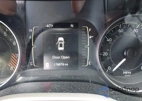 2014 Jeep Cherokee Latitude z USA, uszkodzony, nr VIN 1C4PJMCS1EW147528